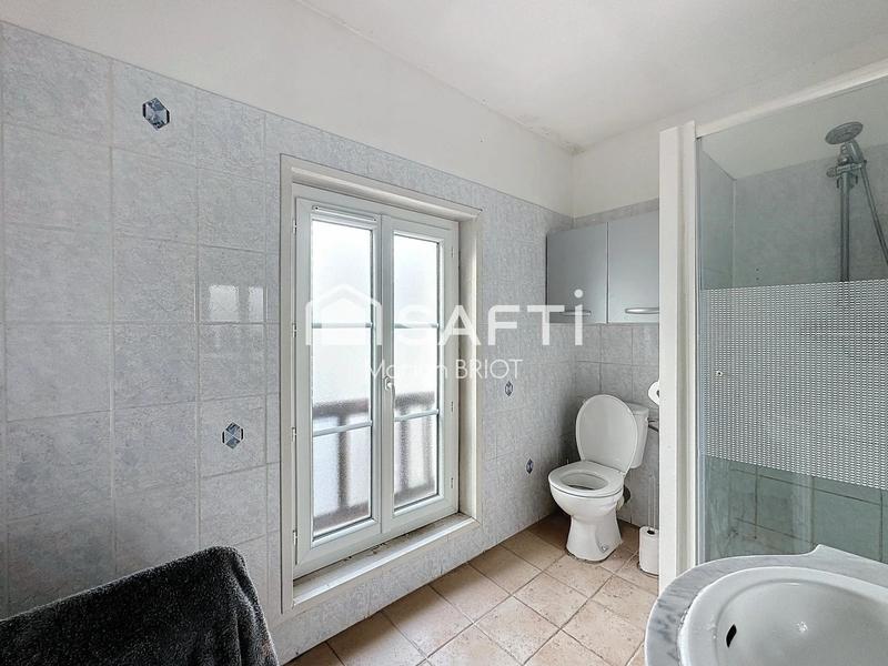 Maison - 224 m² - 9 pièces