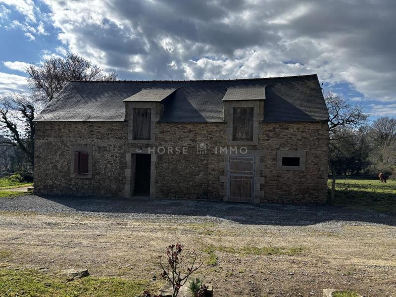 Propriété - 418 m² - 12 pièces