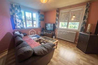 Maison - 87 m² - 5 pièces