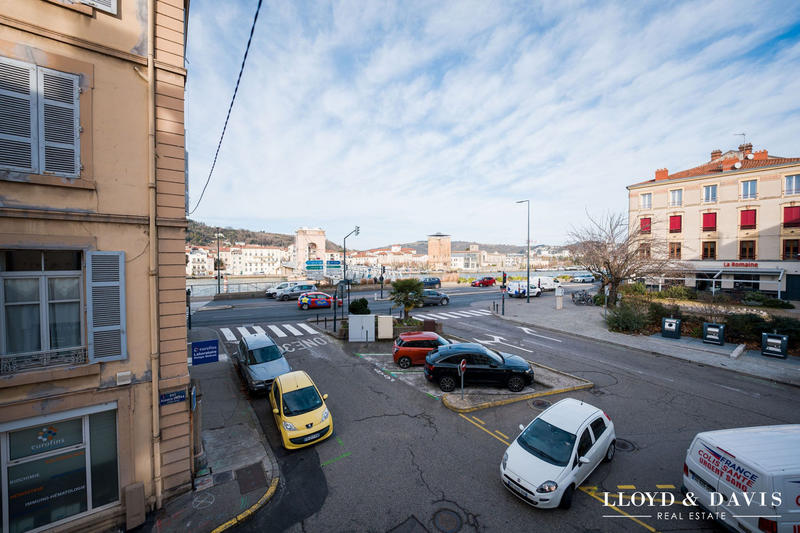 Appartement - 175 m² - 7 pièces