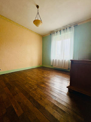 Maison - 93 m² - 5 pièces