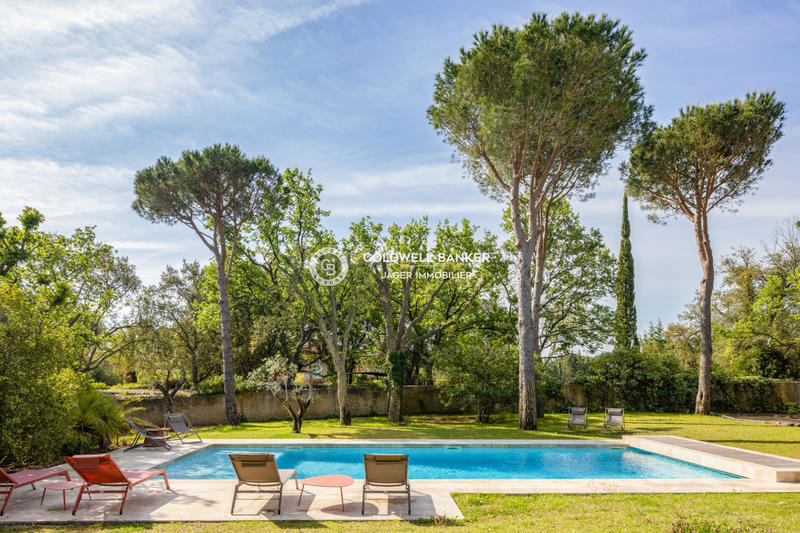 Villa - 200 m² - 6 pièces