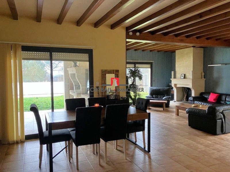 Maison - 158 m² - 6 pièces