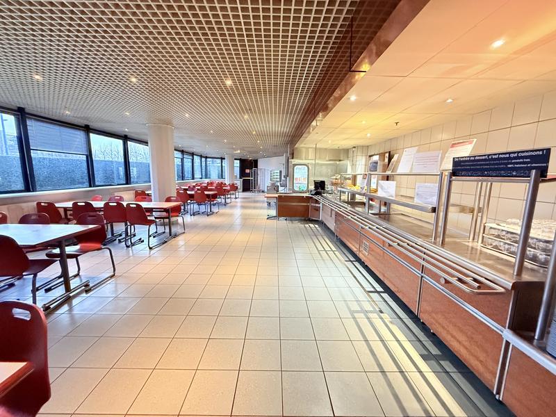 Local d'activités - 12 000 m²