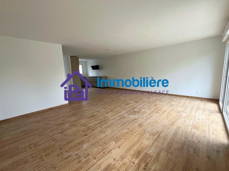 Maison - 99 m² - 4 pièces