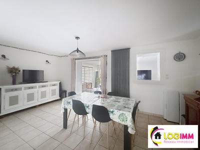 Maison - 93 m² - 4 pièces