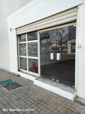 Bureau - 100 m² - 1 pièce