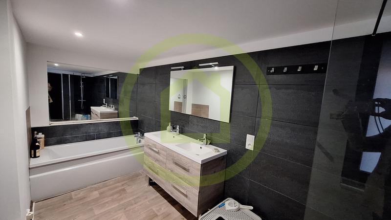 Maison de ville - 166 m² - 8 pièces