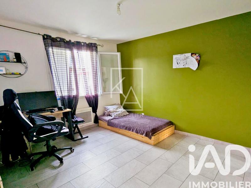 Maison - 122 m² - 4 pièces