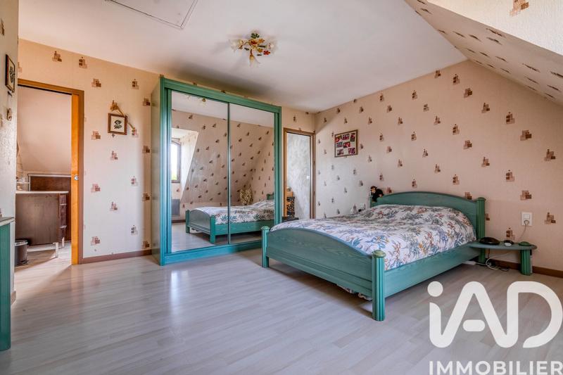 Maison - 162 m² - 8 pièces