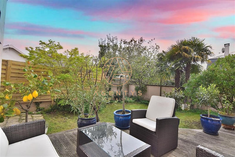 Maison - 148 m² - 6 pièces