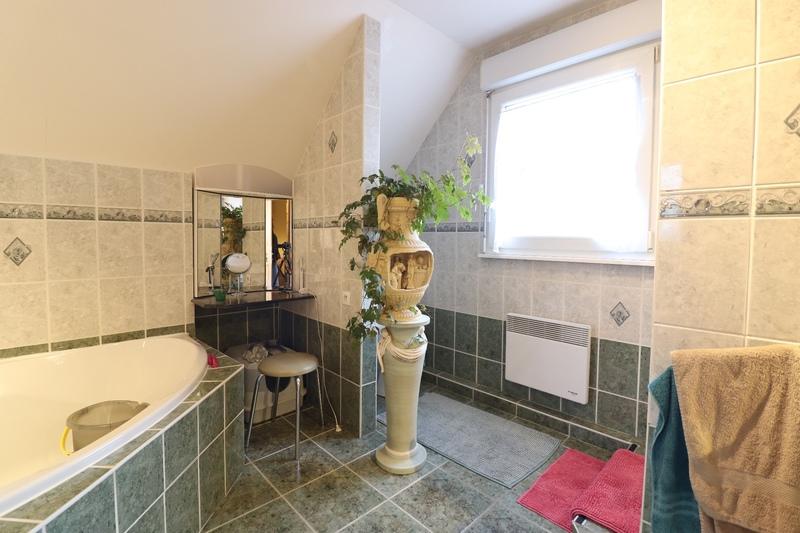 Maison - 251 m² - 6 pièces