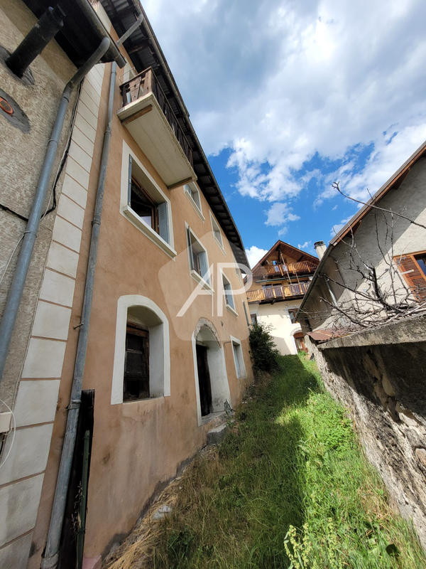 Maison ancienne - 138 m² - 7 pièces