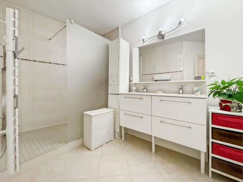 Appartement - 85 m² - 4 pièces