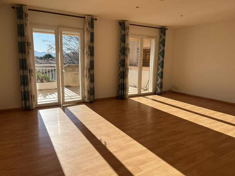 Appartement - 108 m² - 4 pièces