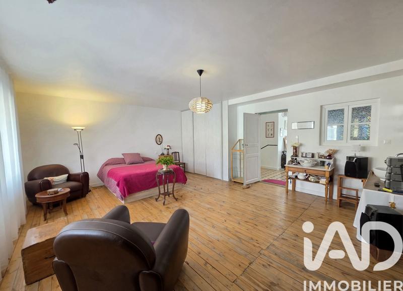 Maison de village - 203 m² - 8 pièces