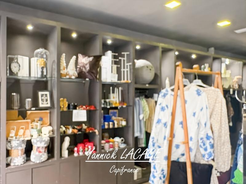 Fonds de commerce - 210 m²