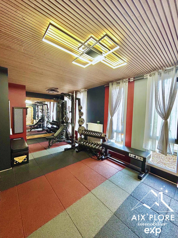 Appartement - 64 m² - 2 pièces