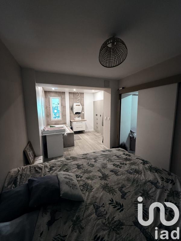 Maison - 277 m² - 7 pièces