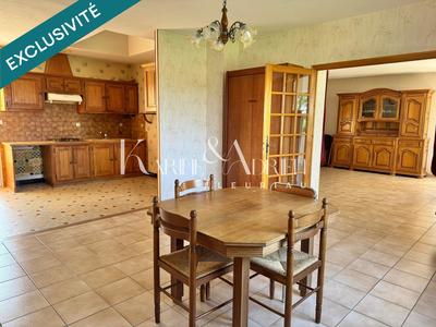 Maison - 135 m² - 6 pièces