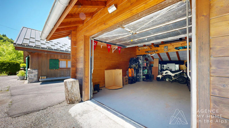 Châlet - 216 m² - 5 pièces