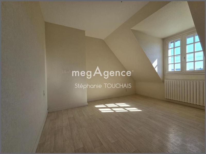 Maison traditionnelle - 112 m² - 7 pièces