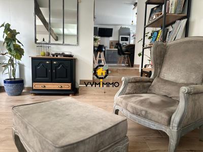 Maison - 93 m² - 5 pièces