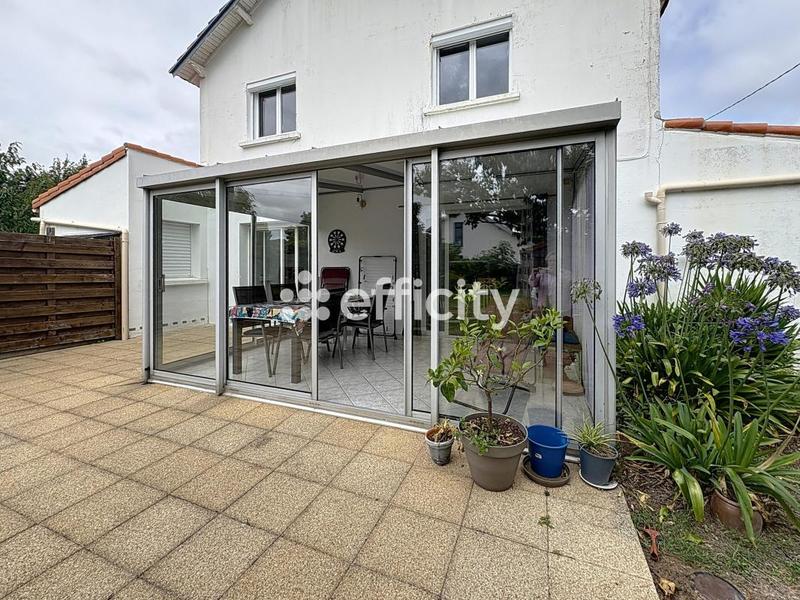 Appartement - 80 m² - 4 pièces