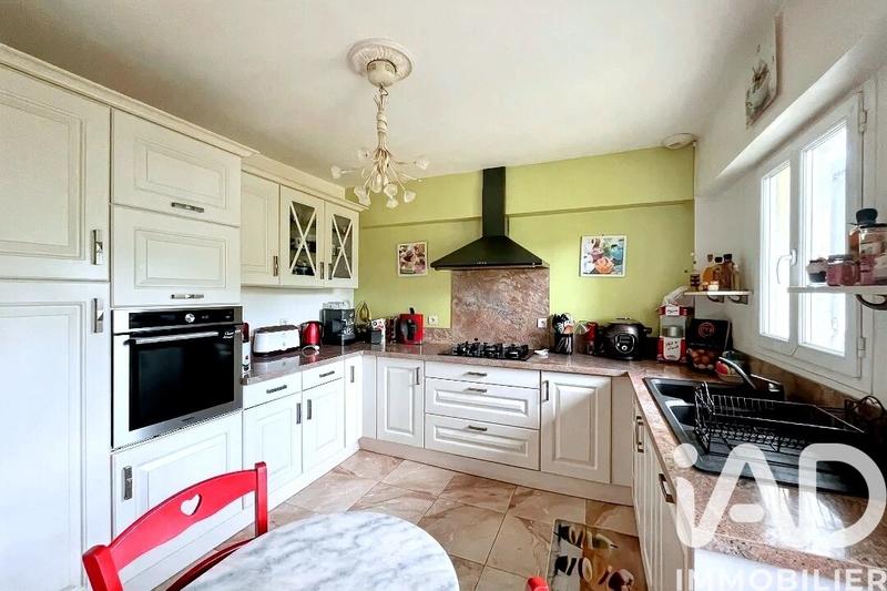 Maison - 136 m² - 6 pièces