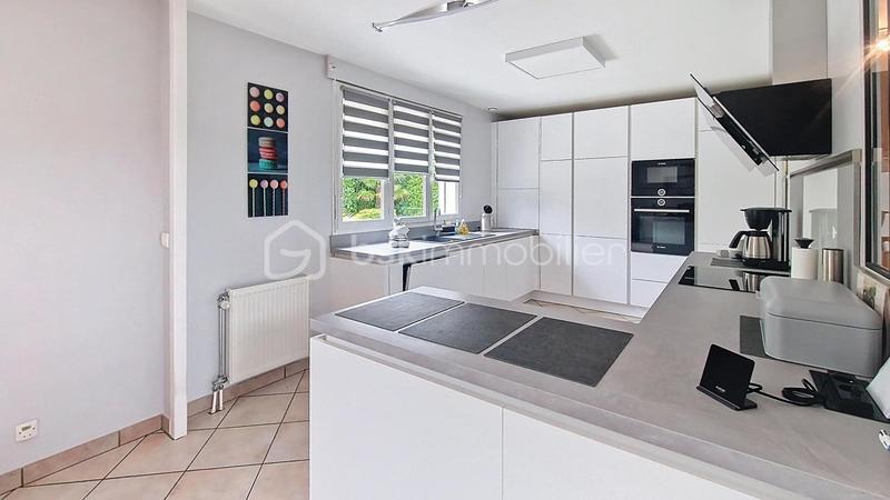 Maison - 158 m² - 7 pièces