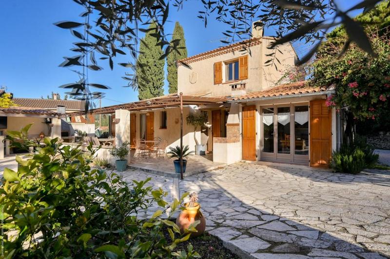 Villa - 150 m² - 7 pièces