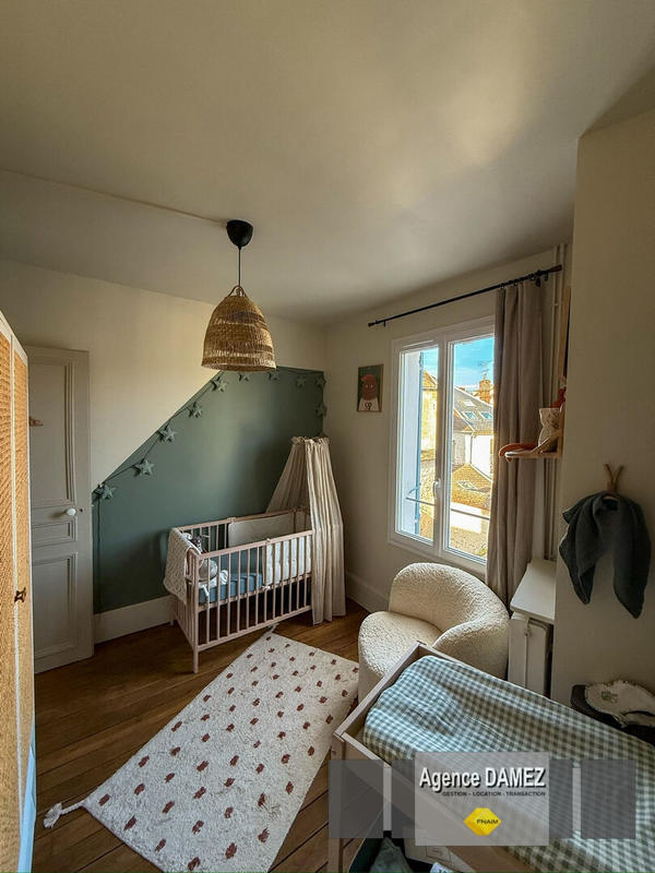 Maison - 90 m² - 6 pièces