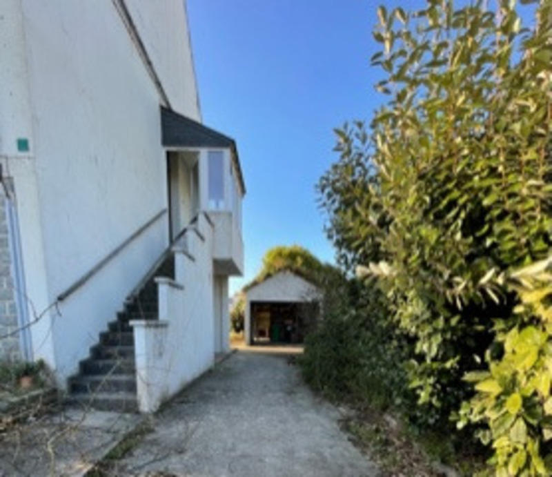Maison - 115 m² - 9 pièces