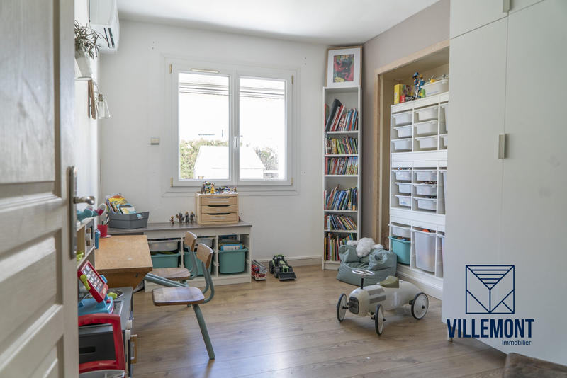 Villa - 211 m² - 7 pièces