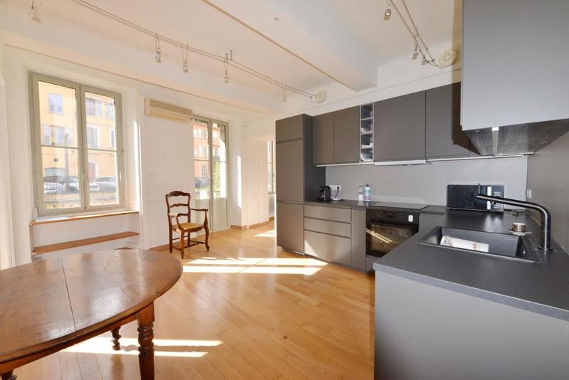 Appartement - 86 m² - 4 pièces