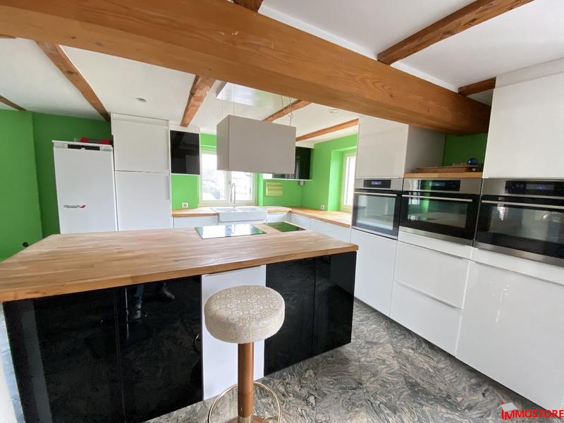 Maison - 183 m² - 8 pièces