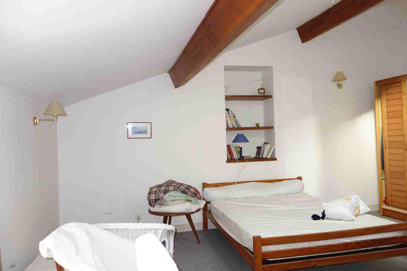 Maison - 340 m² - 11 pièces