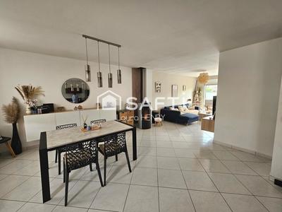 Maison - 110 m² - 4 pièces