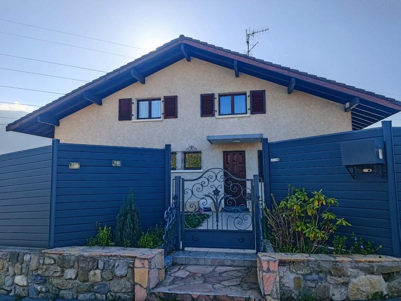 Maison - 160 m² - 6 pièces