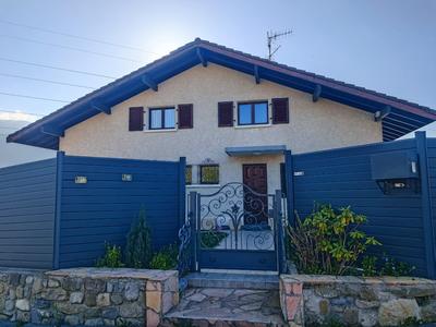 Maison - 160 m² - 6 pièces