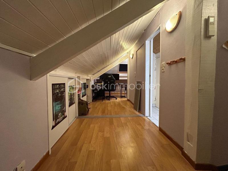 Maison traditionnelle - 65 m² - 4 pièces