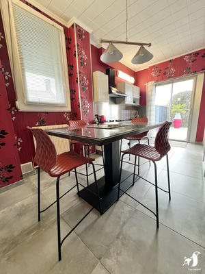 Maison - 177 m² - 6 pièces