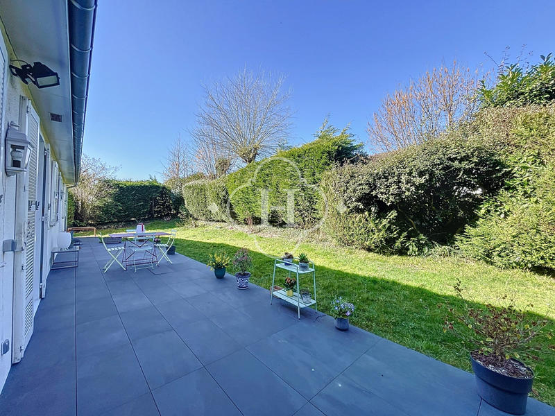 Maison - 190 m² - 7 pièces