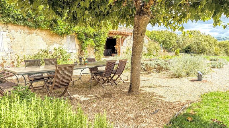 Propriété - 200 m² - 7 pièces