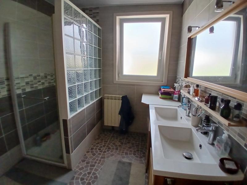 Maison - 144 m² - 6 pièces