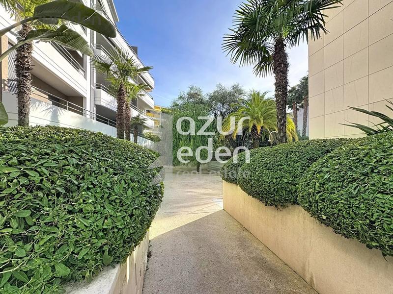 Appartement - 80 m² - 3 pièces