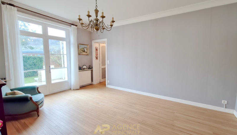 Maison - 144 m² - 7 pièces