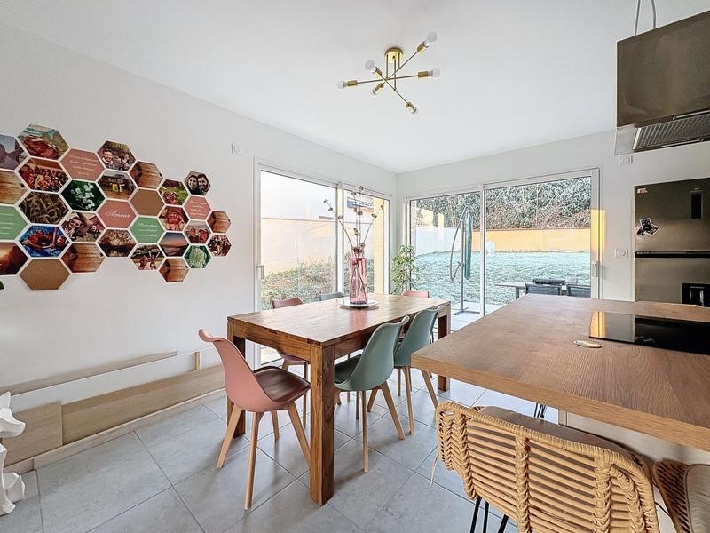 Maison - 100 m² - 5 pièces