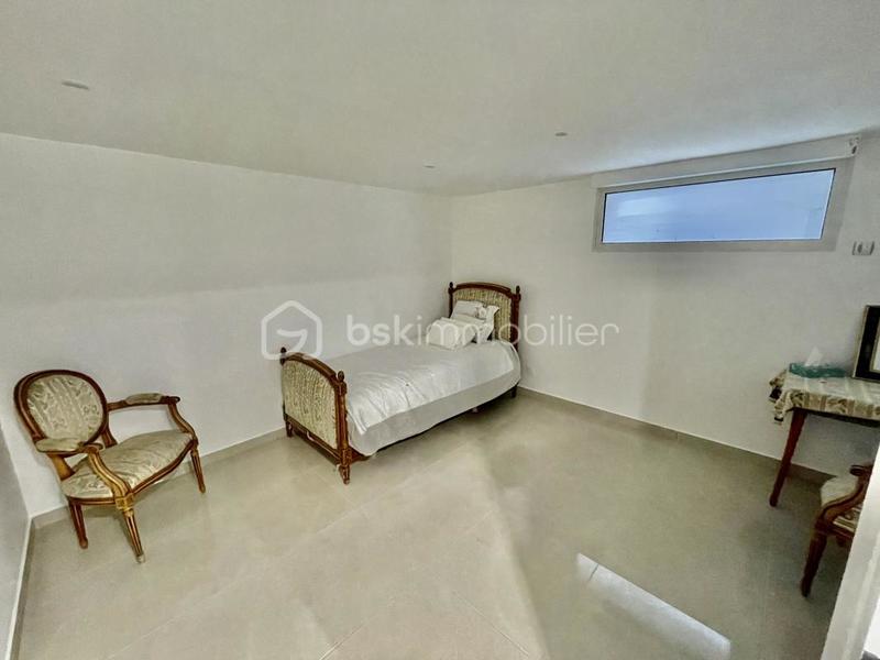 Appartement - 94 m² - 4 pièces