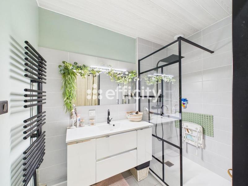 Pavillon - 120 m² - 4 pièces